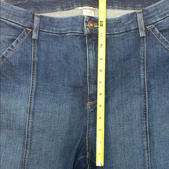 Duluth Trading Co 16x31 Women's Asset Management Demi Bootcut Jeans #bootcut - Picture 7 of 13
